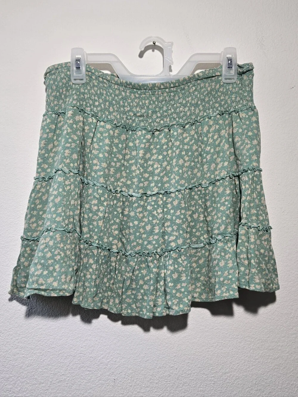 American Eagle Smocked Waist Tiered Mini Skirt - Mint Floral sz L